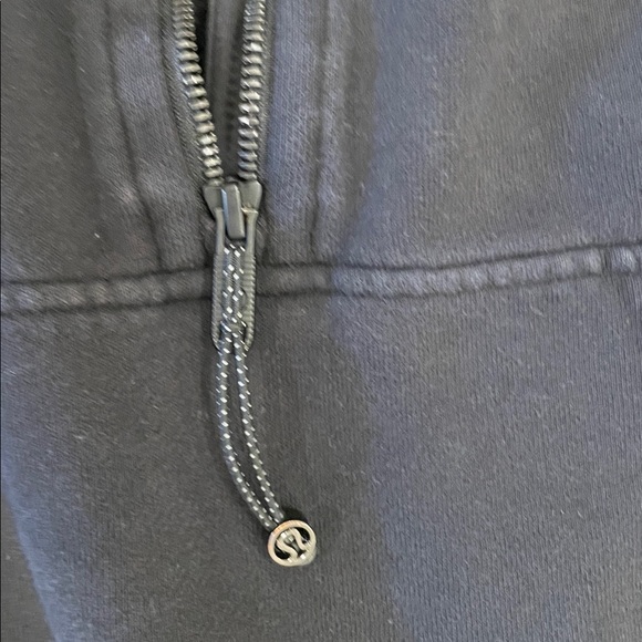 LULU LEMON cropped scuba - Picture 2 of 3